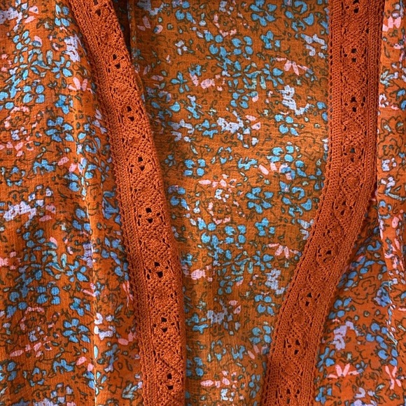 Free People Lola Kimono in Wild Red Ditsy Floral Tassel Tie Front Bell Sleeves S - Picture 12 of 15